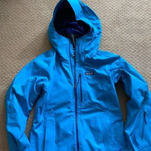 Patagonia Ski jacket size small Curacao blue